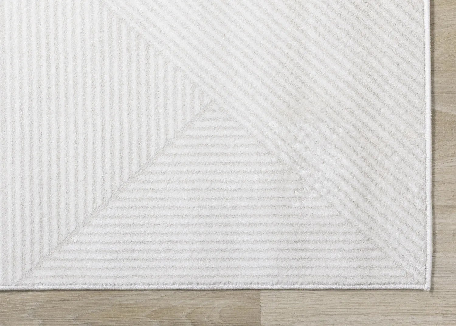 Hillary Neutral Diamonds Area Rug - Cream - 7' X 10'