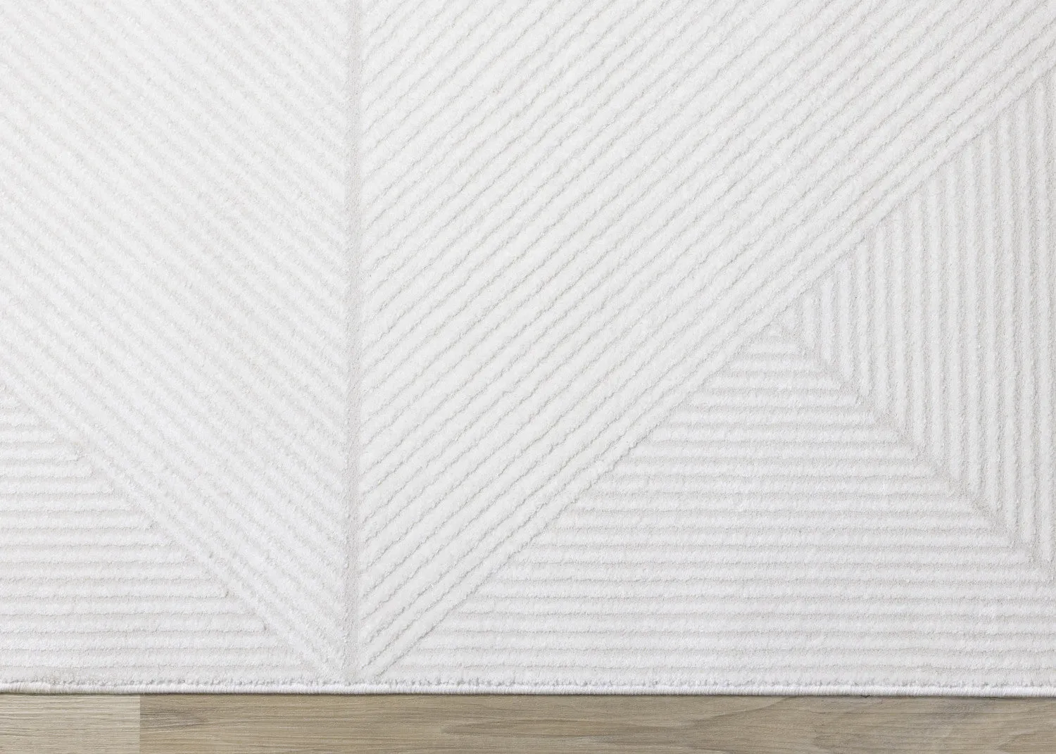 Hillary Neutral Diamonds Area Rug - Cream - 7' X 10'