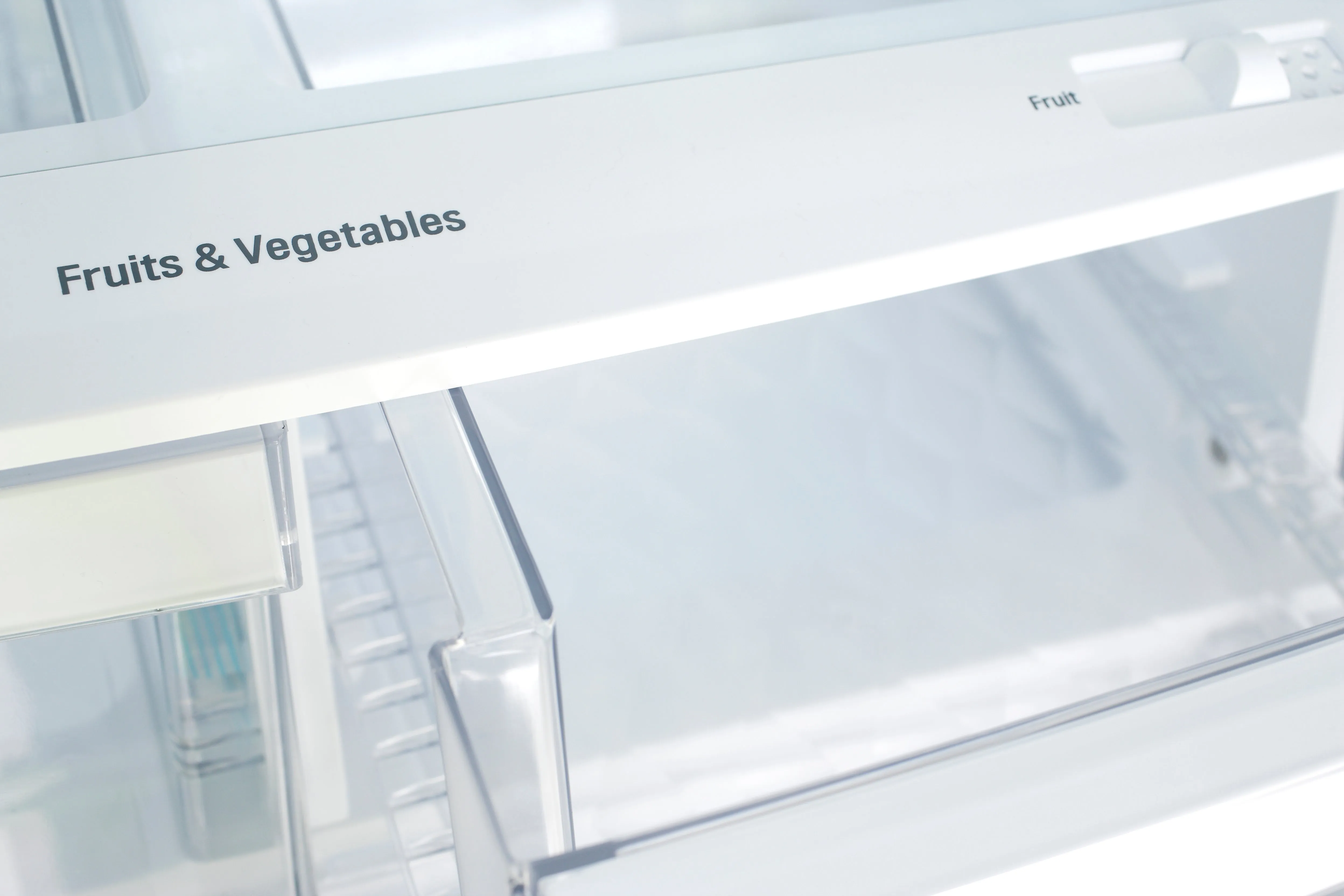 LG 30" Smudge Resistant Stainless Steel French Door Refrigerator with Water dispenser (22 cu. ft.) - LRFWS2200S