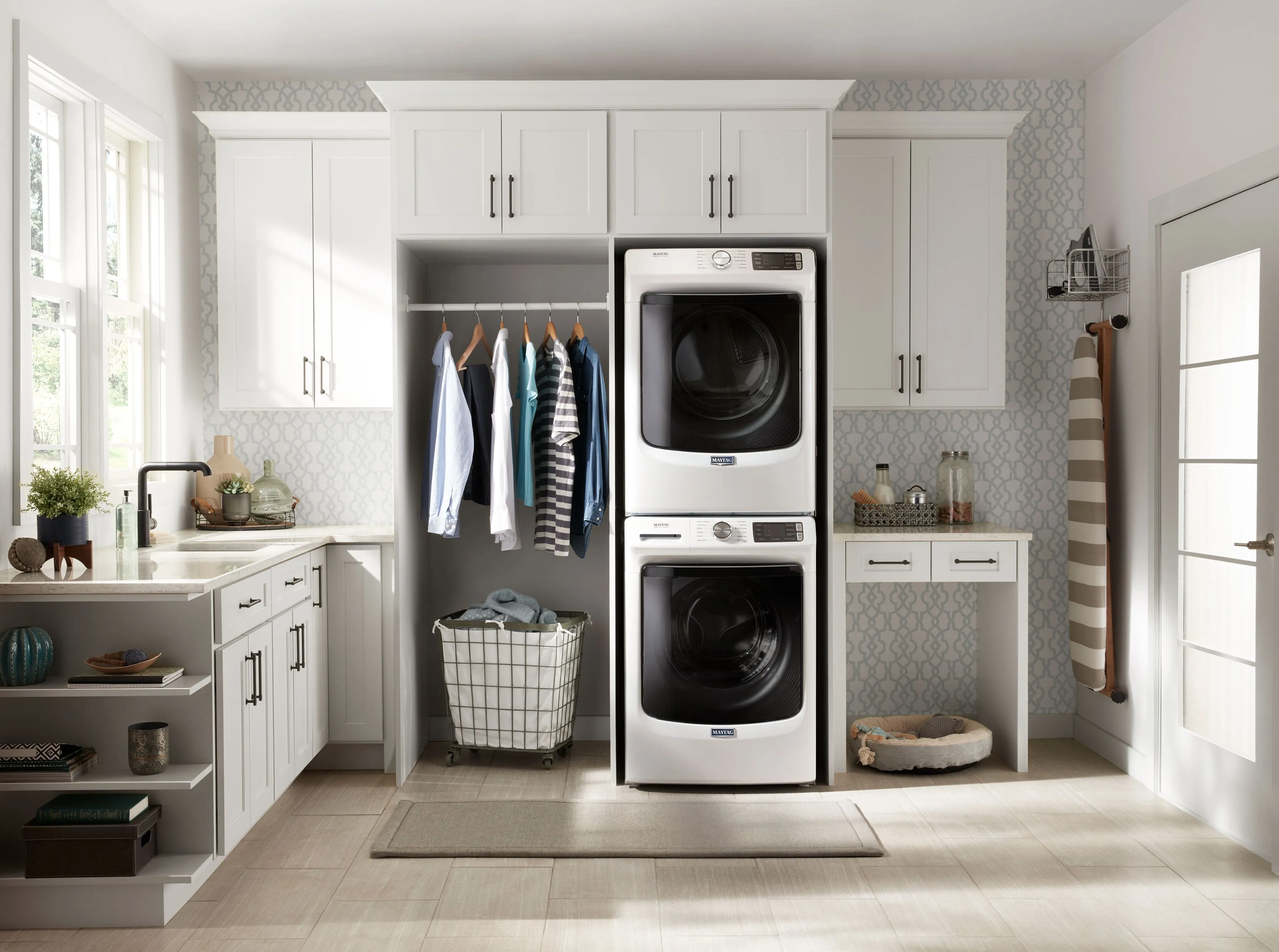 Maytag White Front Load Washer (5.5 cu.ft.) - MHW6630HW